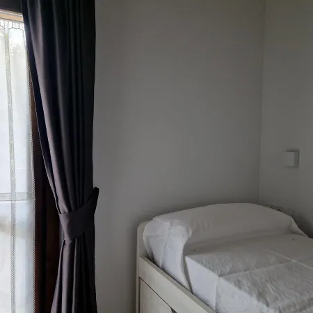 De - La Milera 아파트 파네스